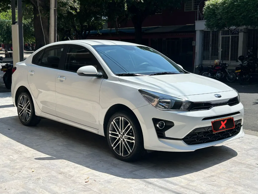 KIA RIO ZENITH AT 2022  (3).webp
