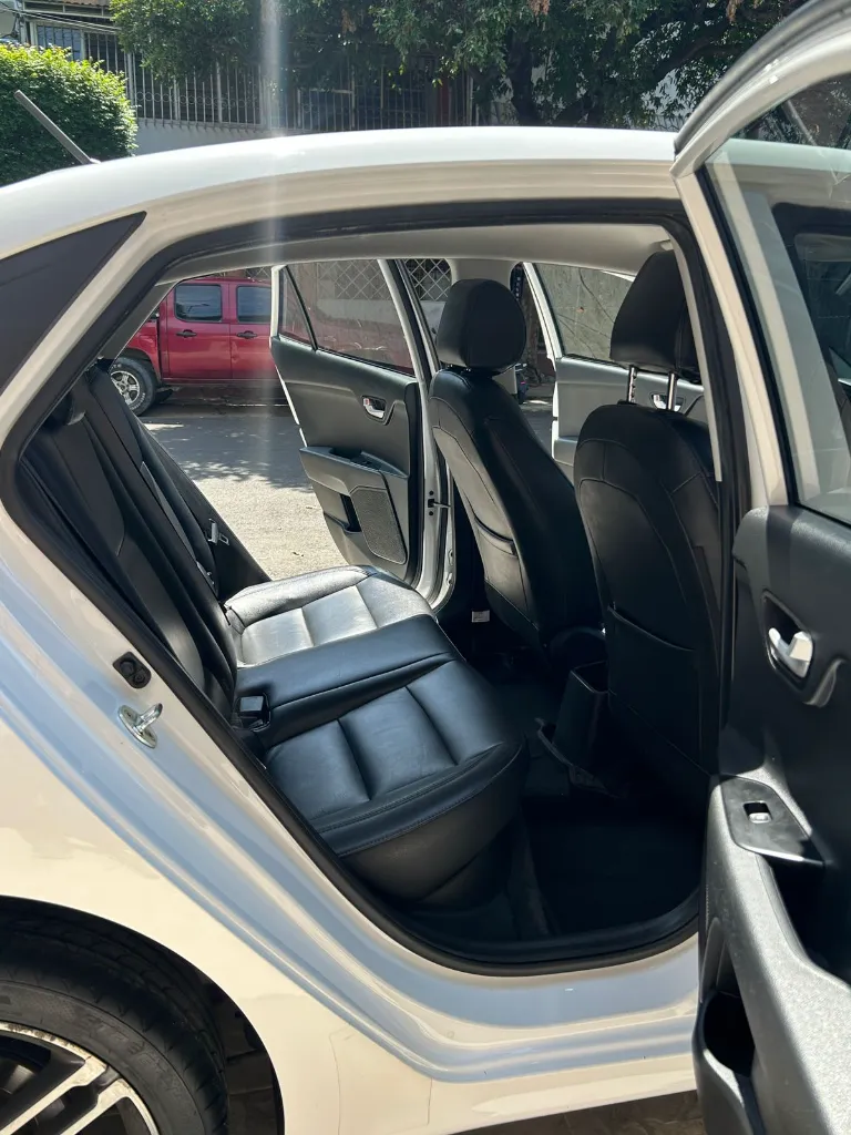 KIA RIO ZENITH AT 2022  (10).webp