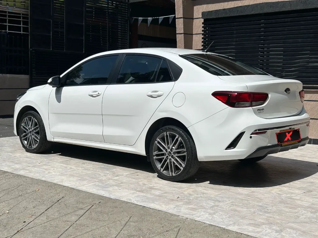 KIA RIO ZENITH AT 2022  (4).webp