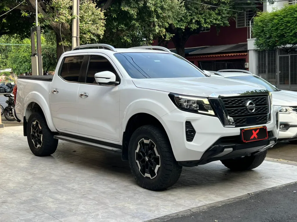 NISSAN FRONTIER LE 2.5 DIÉSEL 4X4 TP 2023 publicar en $186.900 (3).webp