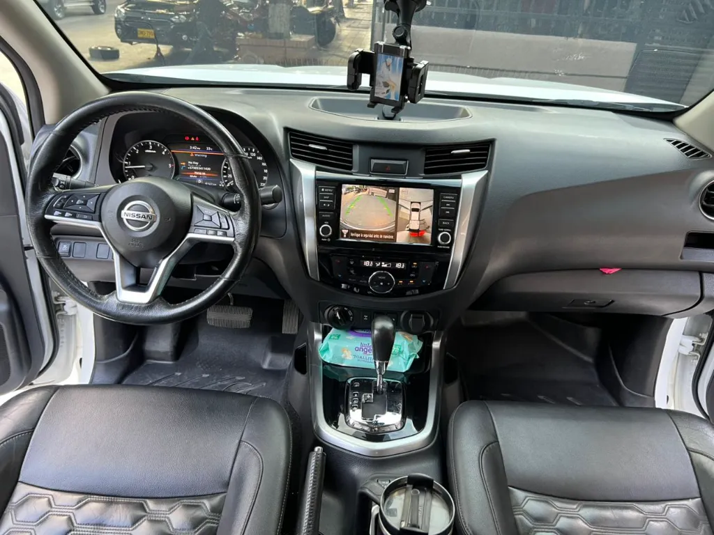 NISSAN FRONTIER LE 2.5 DIÉSEL 4X4 TP 2023 publicar en $186.900 (15).webp