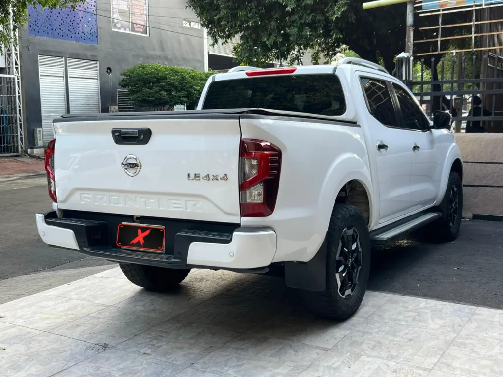 NISSAN FRONTIER LE 2.5 DIÉSEL 4X4 TP 2023 publicar en $186.900 (6).webp