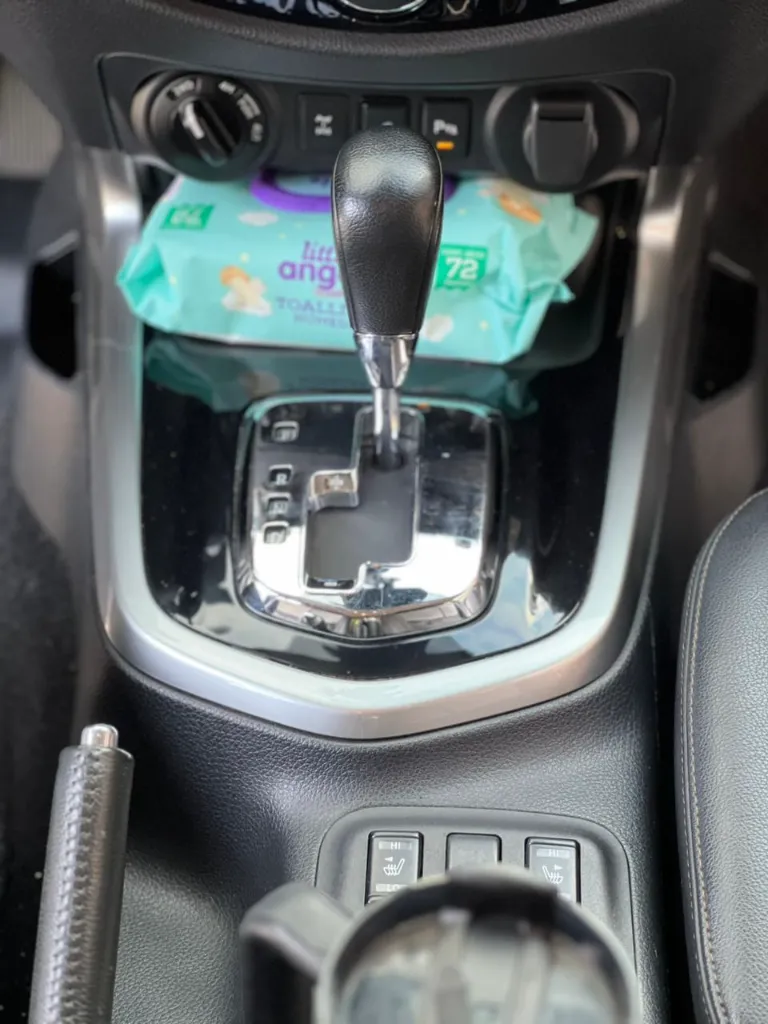 NISSAN FRONTIER LE 2.5 DIÉSEL 4X4 TP 2023 publicar en $186.900 (13).webp