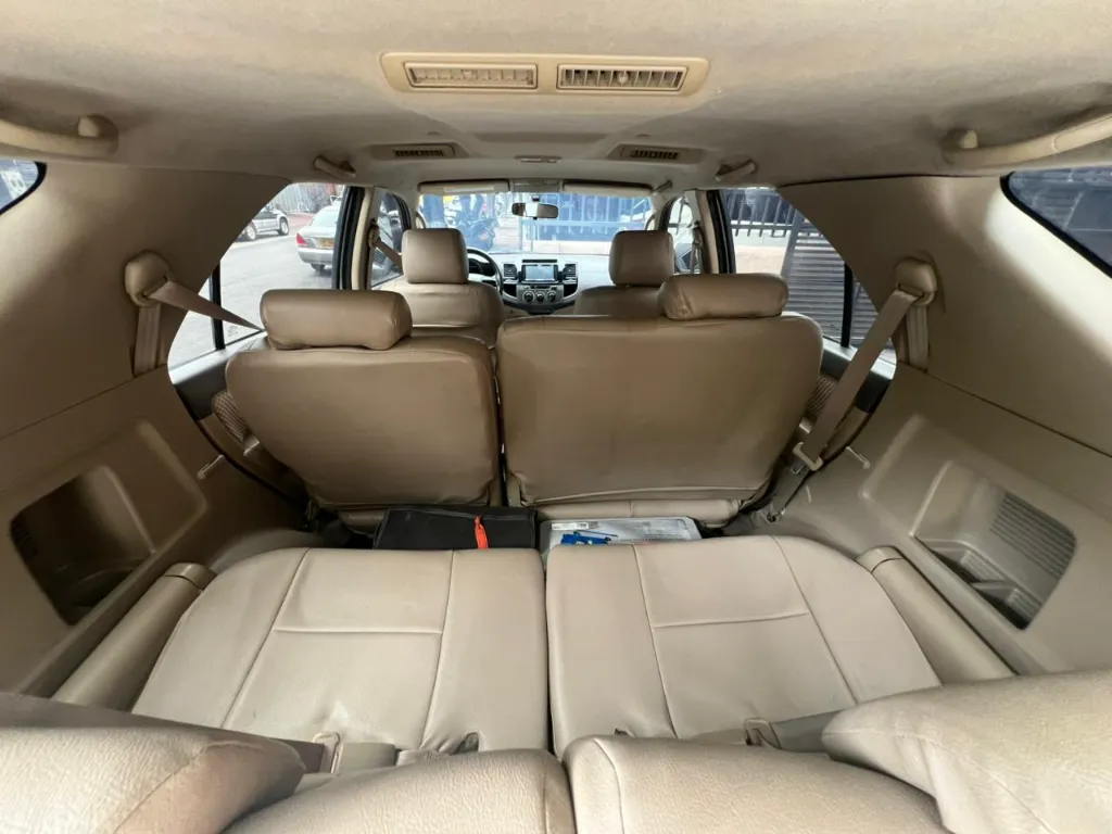 TOYOTA FORTUNER SR5 2.7 GASOLINA TAILANDESA 2012 (23).webp