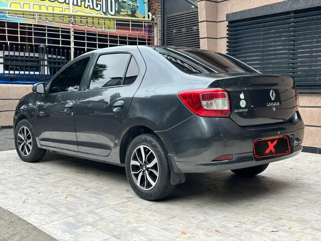 RENAULT LOGAN EXPRESSION 2018 MT (4).webp