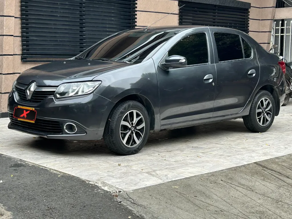 RENAULT LOGAN EXPRESSION 2018 MT (1).webp