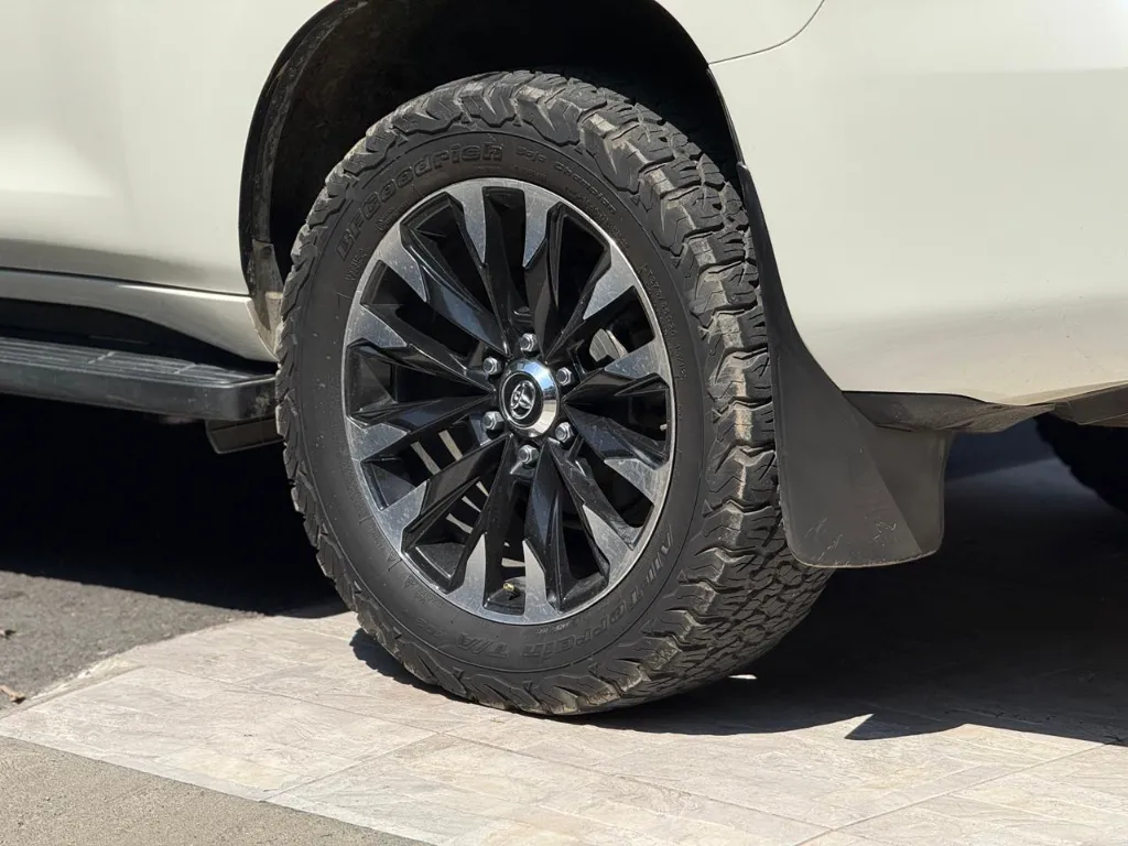 TOYOTA PRADO TX-L 2.8 DIESEL BLINDAJE 2+ 2024  (9).webp