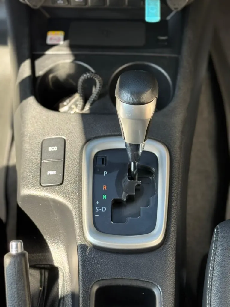 TOYOTA HILUX SRX 2.8 DIESEL TP 2023 (18).webp