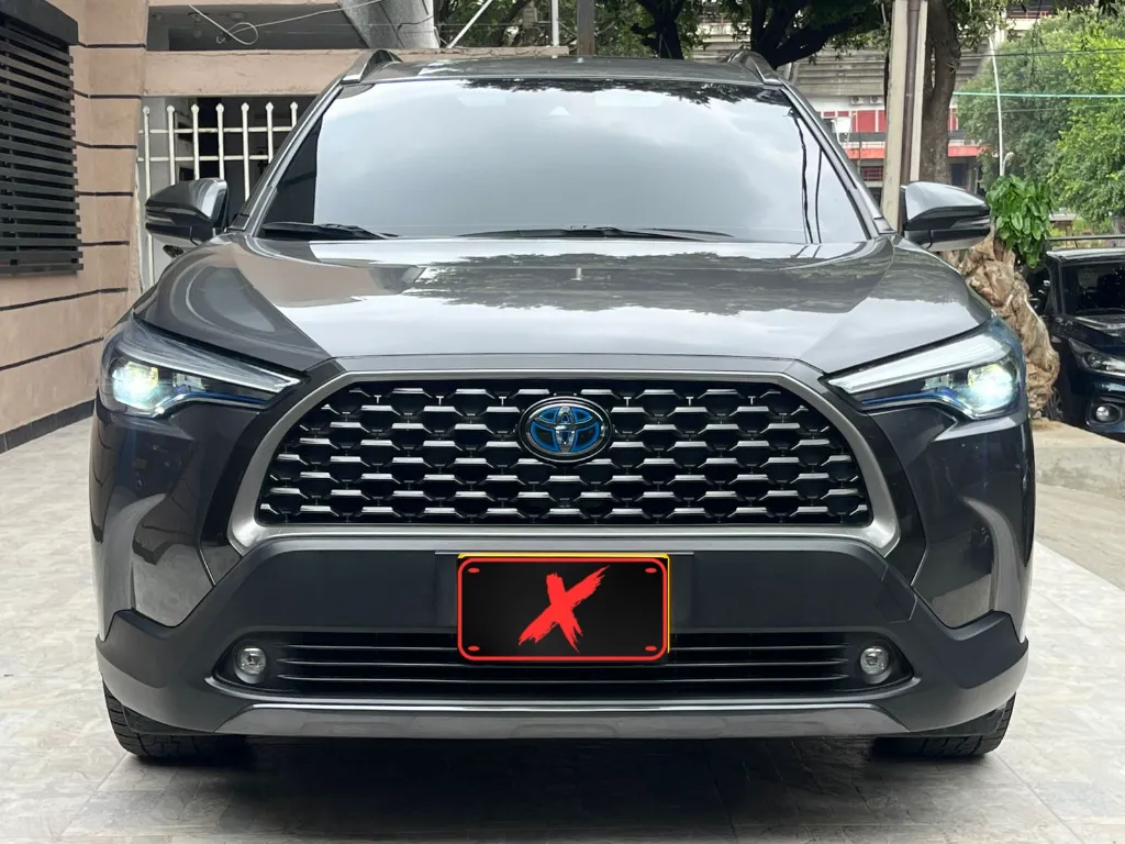 TOYOTA COROLLA CROSS SEG HYBRID 2023 (2).webp