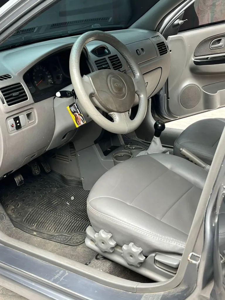 KIA RIO STYLUS MEC 2011 (18).webp