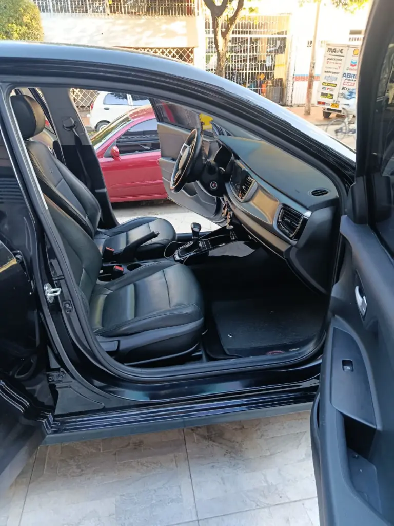 KIA RIO VIBRANT AT 2023 (14).webp