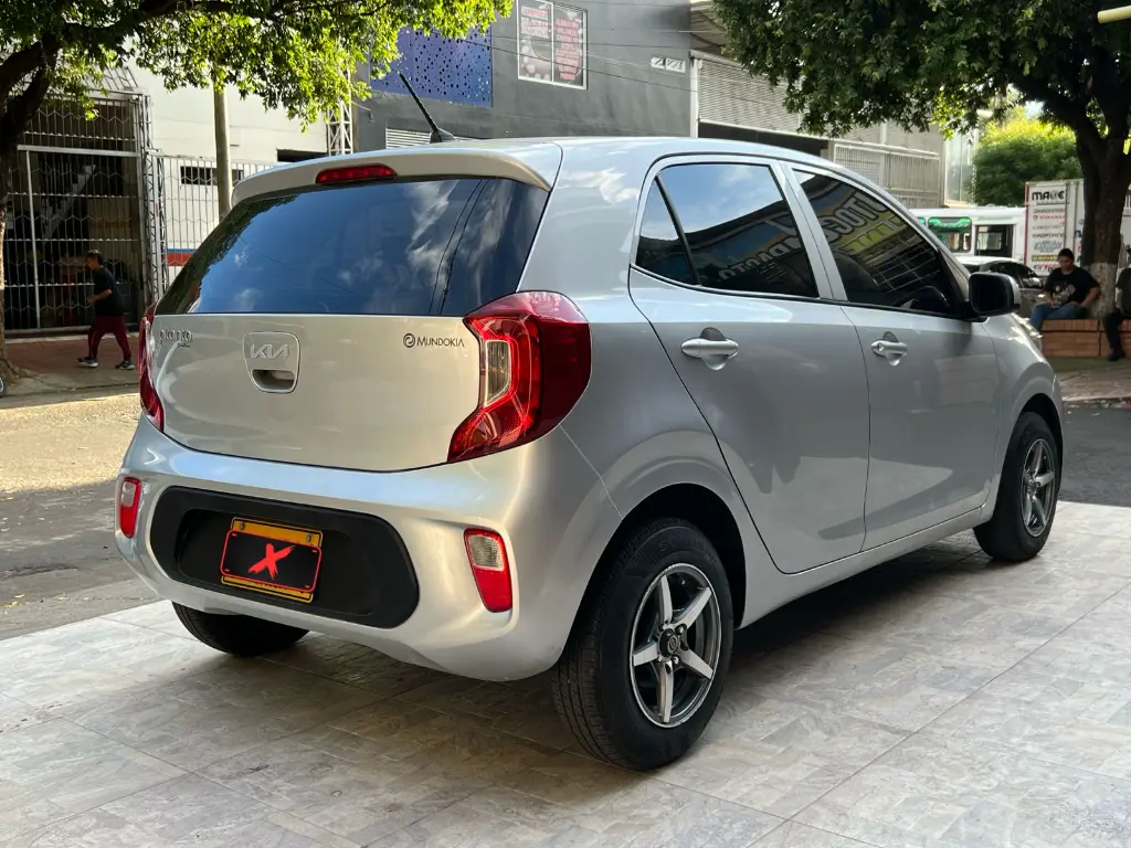 KIA PICANTO 1.0 EMOTION 2023 (6).webp