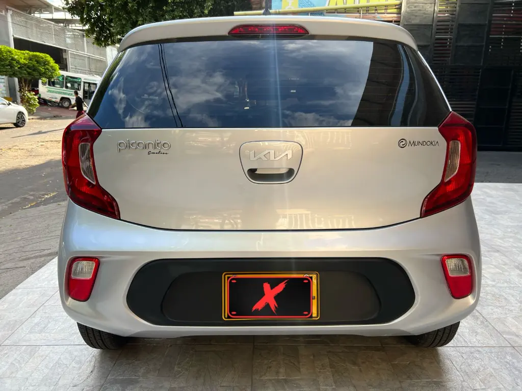 KIA PICANTO 1.0 EMOTION 2023 (5).webp