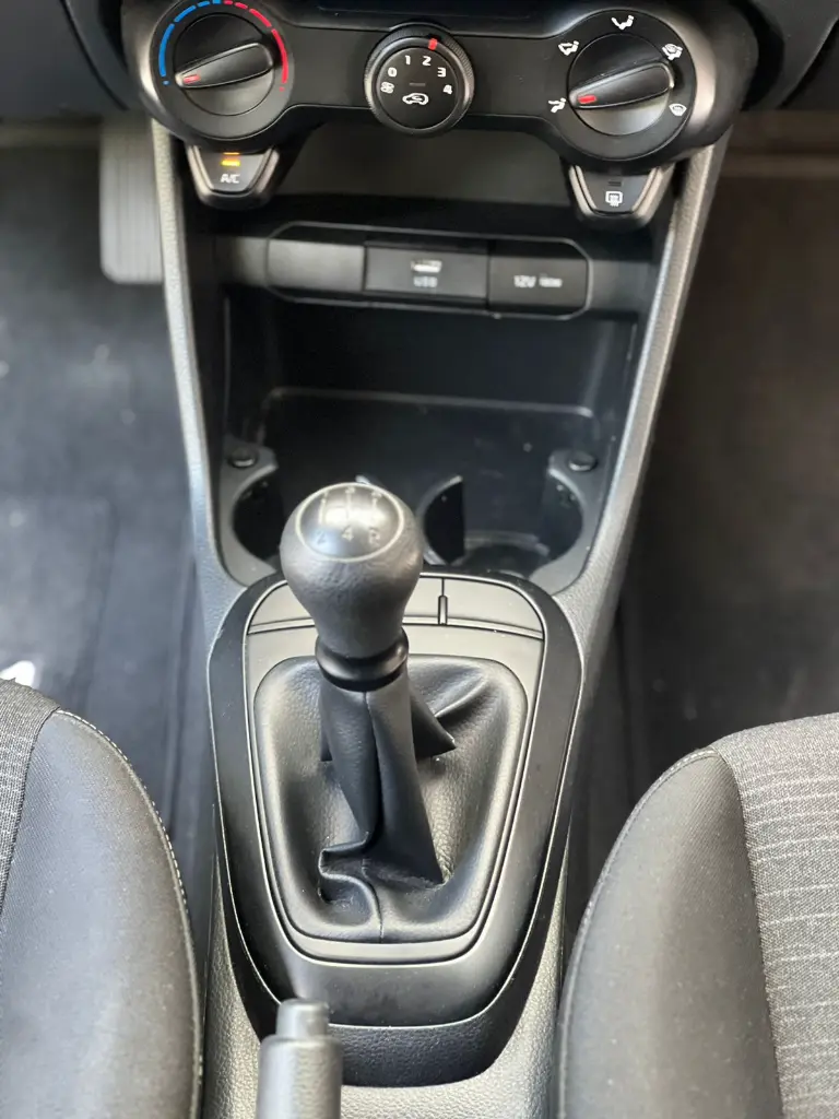 KIA PICANTO 1.0 EMOTION 2023 (17).webp