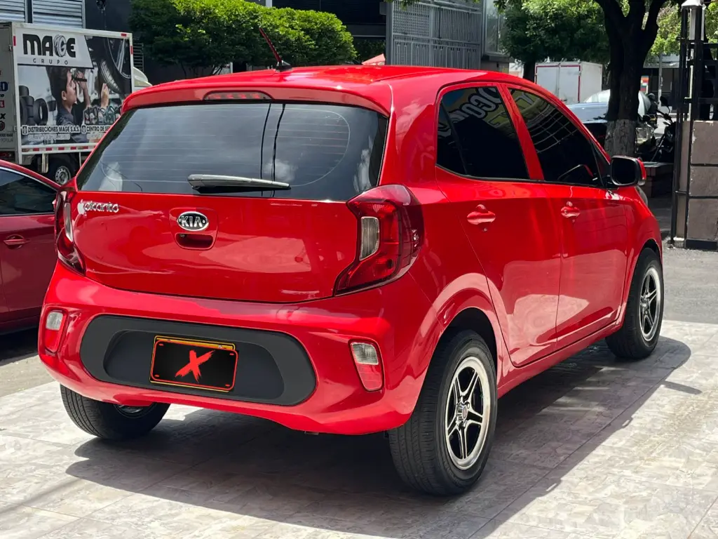 KIA PICANTO ZENITH AUT MOD 2018 (6).webp