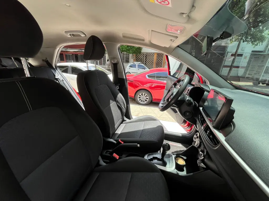 KIA PICANTO ZENITH AUT MOD 2018 (15).webp