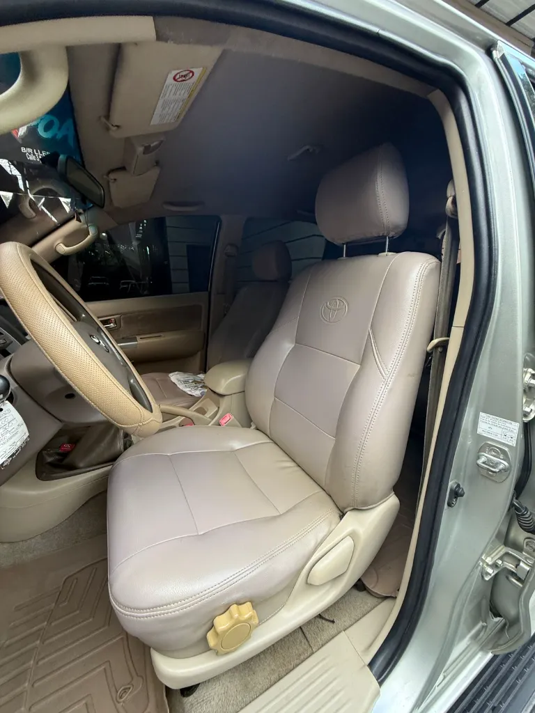 TOYOTA FORTUNER SR5 4.0 V6 4X4  MT 2008  (20).webp