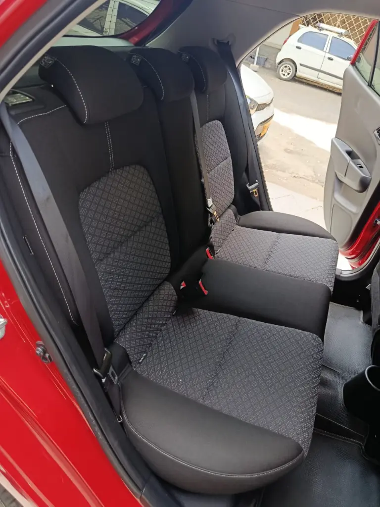 Kia Picanto Zenith AT 2024  (11).webp