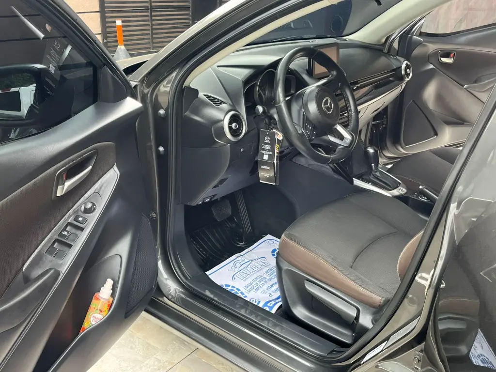 MAZDA 2 TOURING AUTOMATICO 2021 (16).webp
