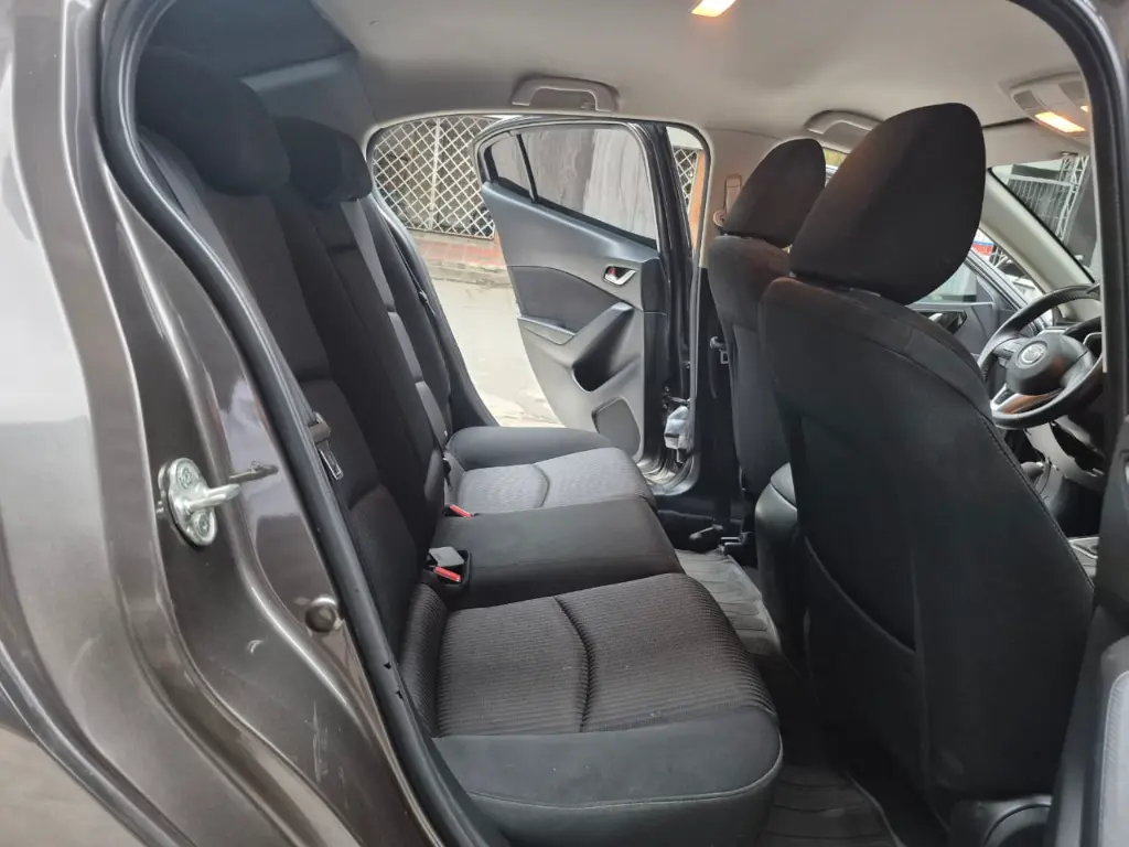 MAZDA 3 PRIME AUTOMÁTICO 2015  (18).webp