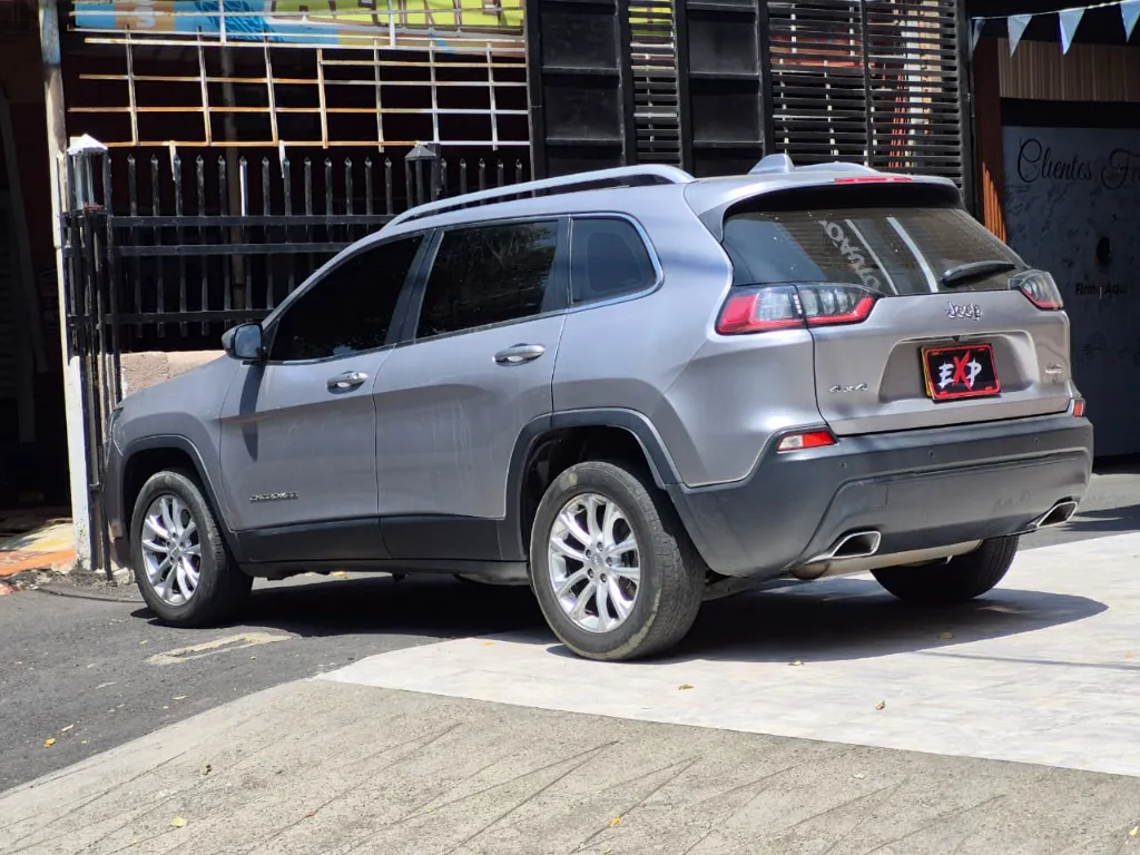 JEEP CHEROKEE LONGITUD 4X4 2020  (5).webp