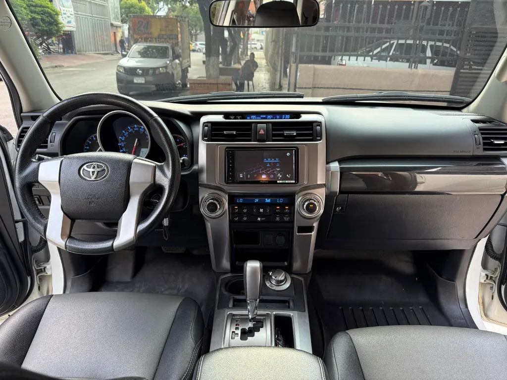 TOYOTA 4RUNNER SR5 4.0 GASOLINA 2018 (17).webp