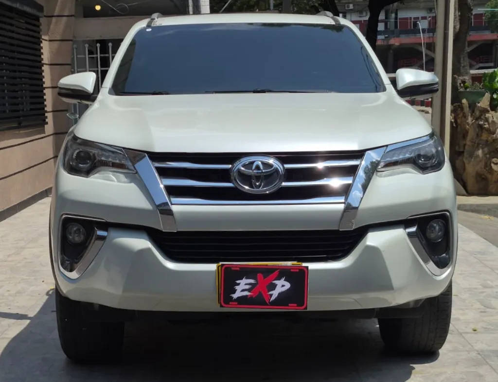 Toyota Fortuner SRV 2.7l 2020 (2).webp