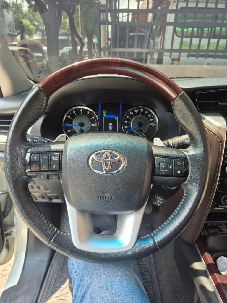 Toyota Fortuner SRV 2.7l 2020 (14).webp