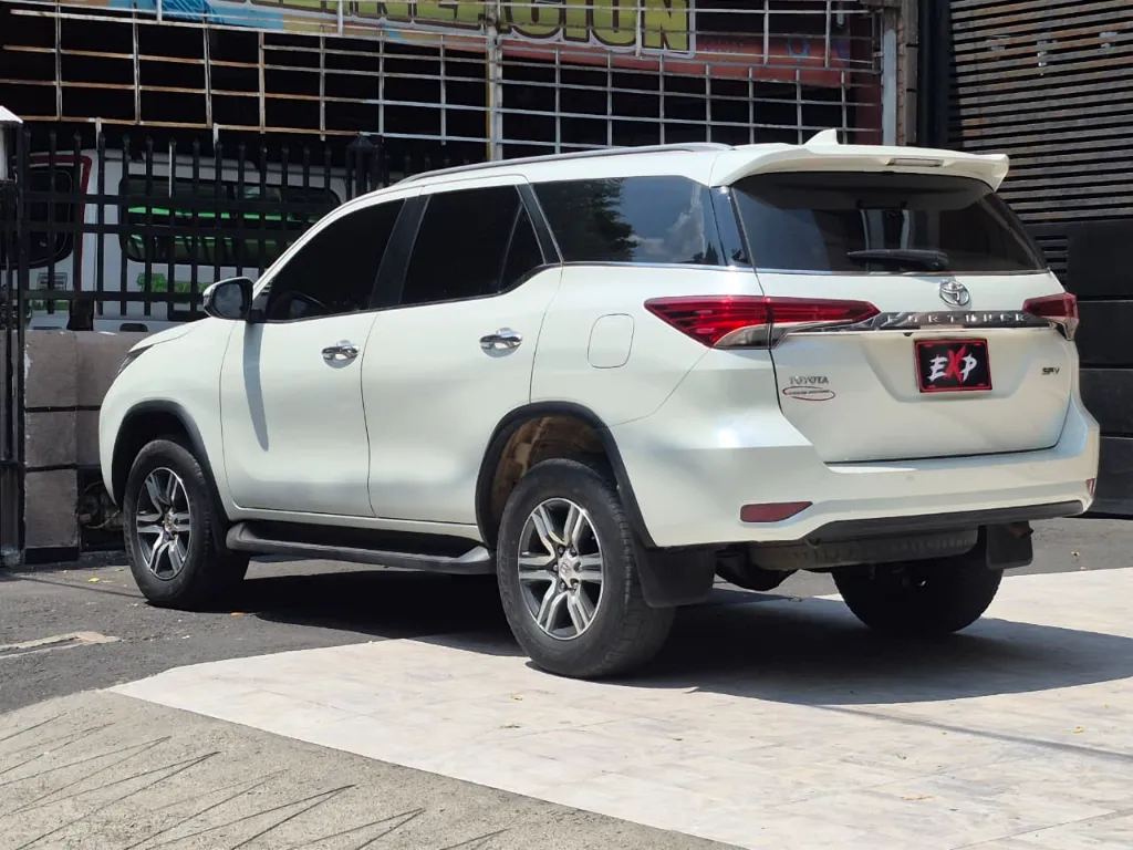 Toyota Fortuner SRV 2.7l 2020 (4).webp