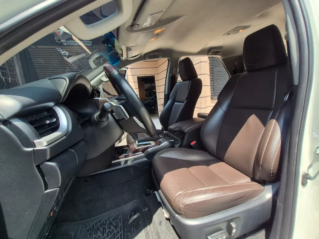 Toyota Fortuner SRV 2.7l 2020 (20).webp