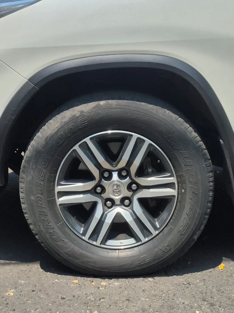 Toyota Fortuner SRV 2.7l 2020 (17).webp