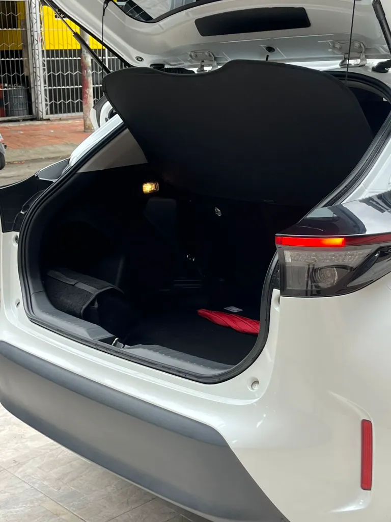 TOYOTA YARIS CROSS HEV XS 2024 (7).webp