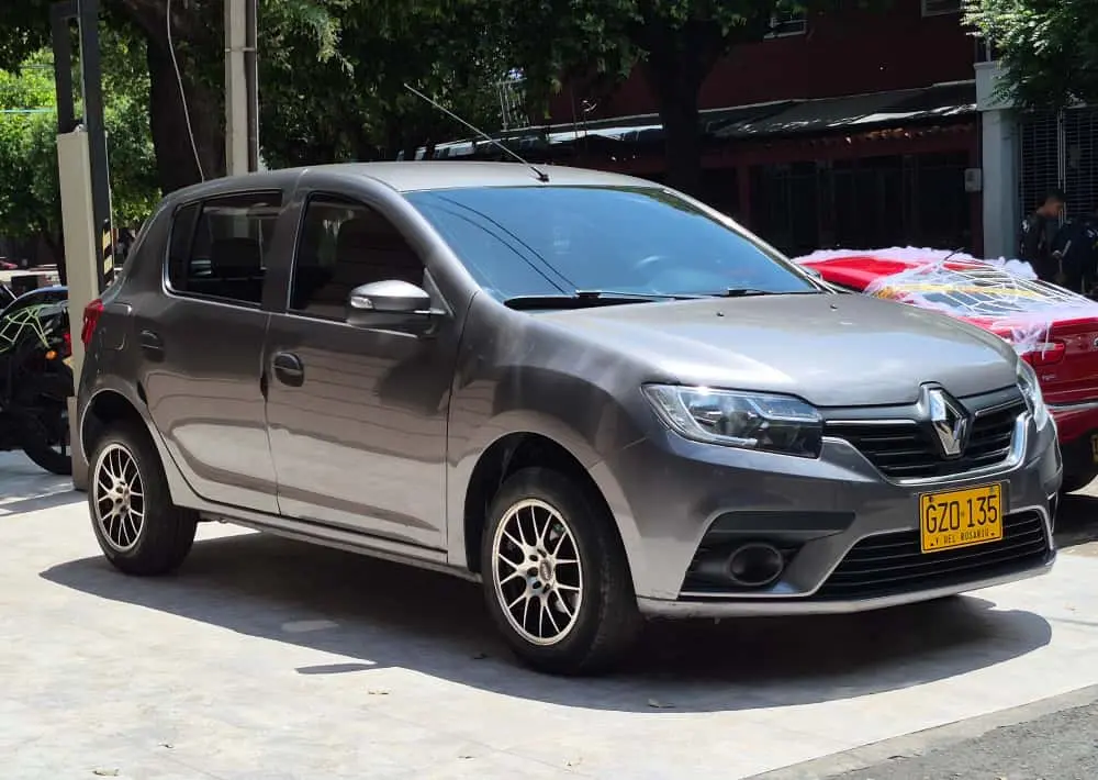 RENAULT SANDERO LIFE 2021 MECANICO (3).webp