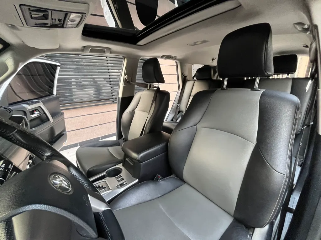 TOYOTA 4RUNNER SR5 2017