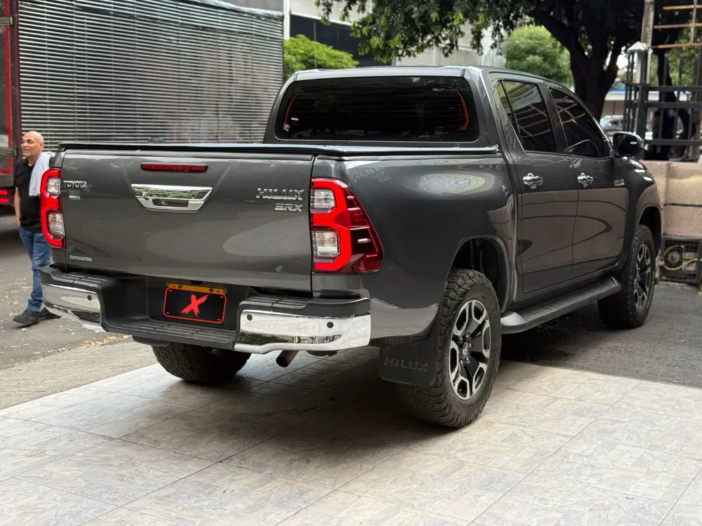 TOYOTA HILUX SRX 2021