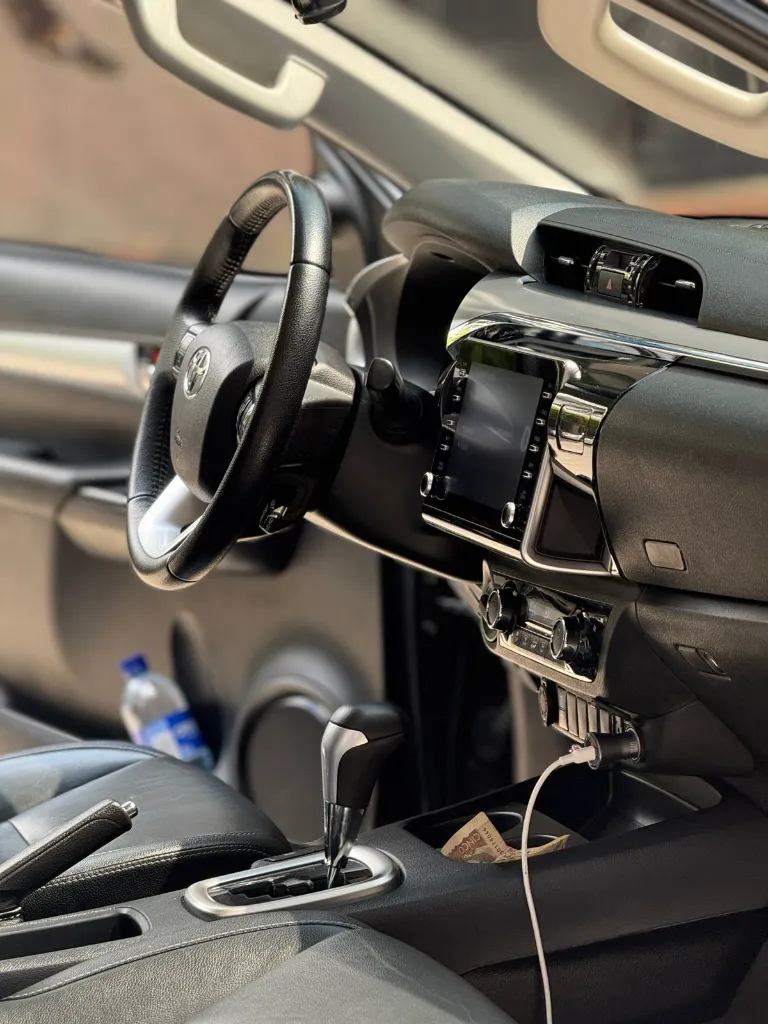 TOYOTA HILUX SRX 2021