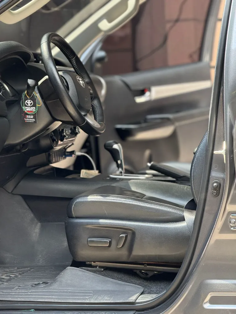 TOYOTA HILUX SRX 2021