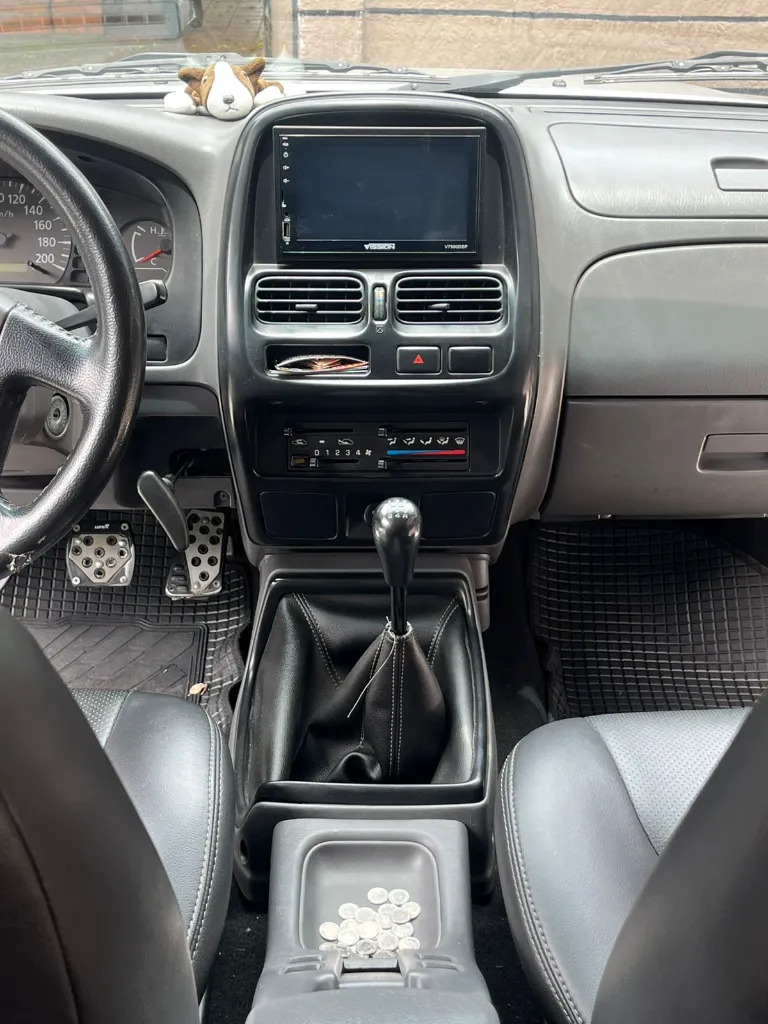 NISSAN NP300 FRONTIER MEC 2.4l 4X2 MOD 2011  (17).webp