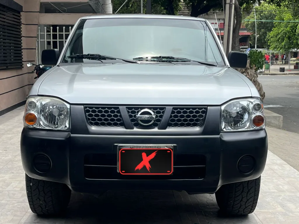 NISSAN NP300 FRONTIER MEC 2.4l 4X2 MOD 2011  (2).webp