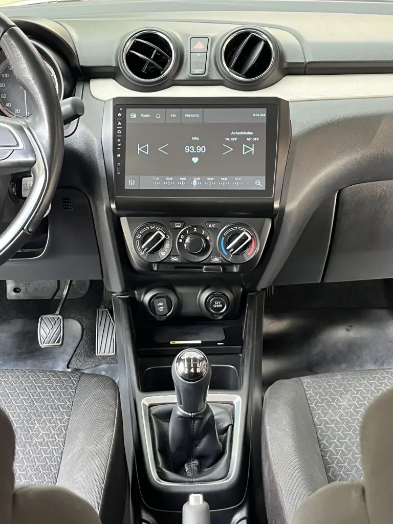 SUZUKI SWIF HYBRID MT 2022 (10).webp