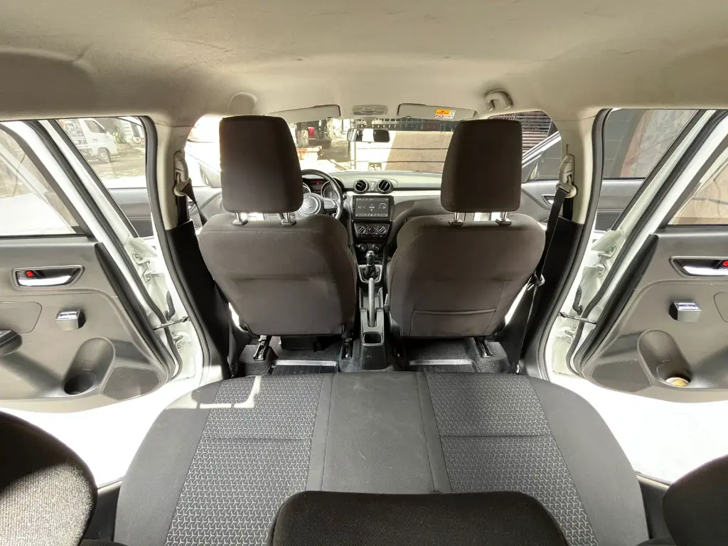 SUZUKI SWIF HYBRID MT 2022 (23).webp