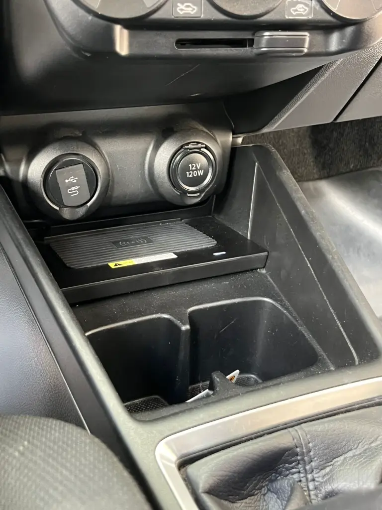 SUZUKI SWIF HYBRID MT 2022 (21).webp