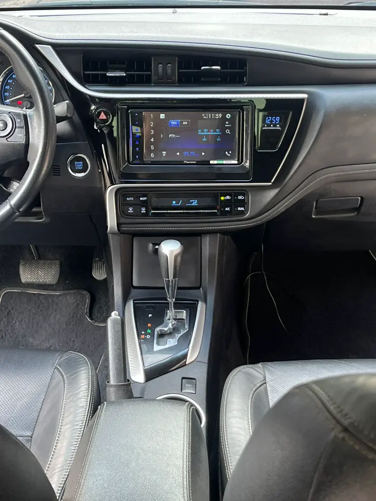 TOYOTA COROLLA SEG 2019  (11).webp