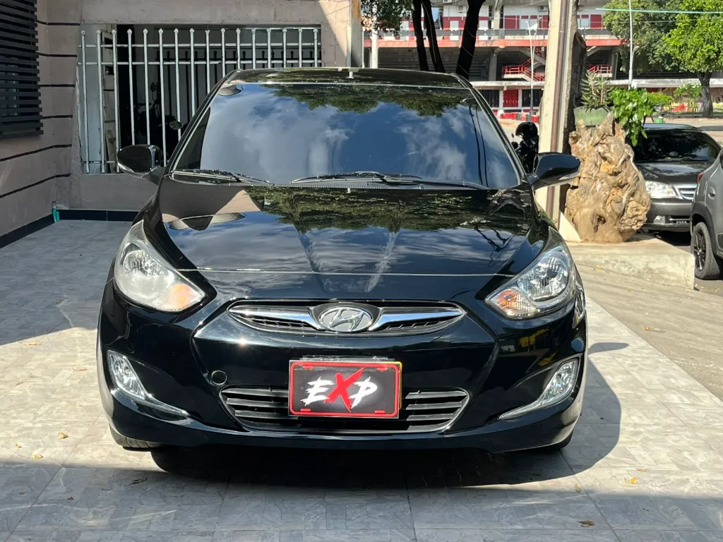 HYUNDAI ACCENT I25 GL HATCH BACK AUTOMATICO MOD 2014 (2).webp