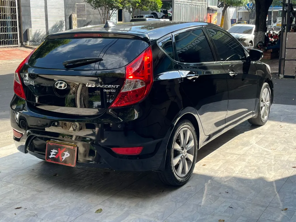 HYUNDAI ACCENT I25 GL HATCH BACK AUTOMATICO MOD 2014 (6).webp