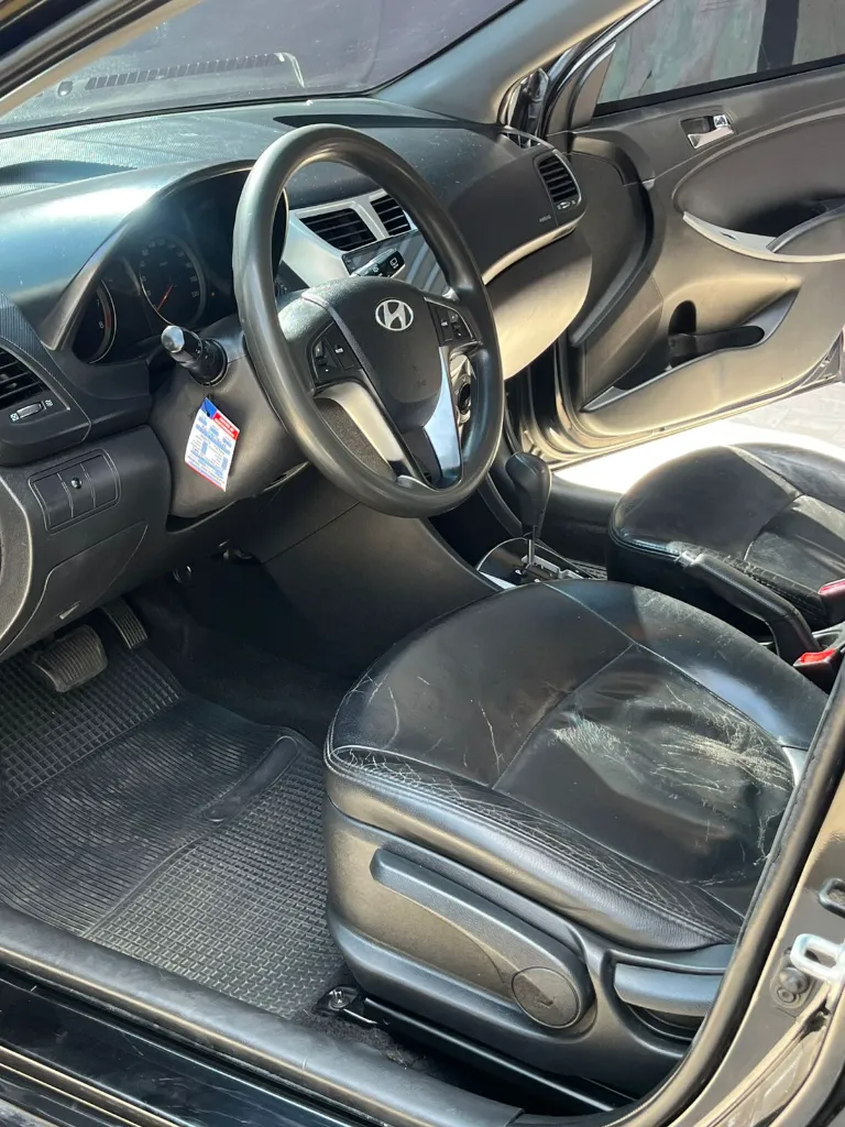 HYUNDAI ACCENT I25 GL HATCH BACK AUTOMATICO MOD 2014 (19).webp