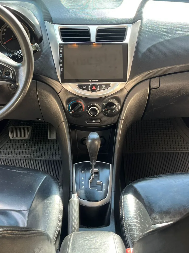HYUNDAI ACCENT I25 GL HATCH BACK AUTOMATICO MOD 2014 (13).webp