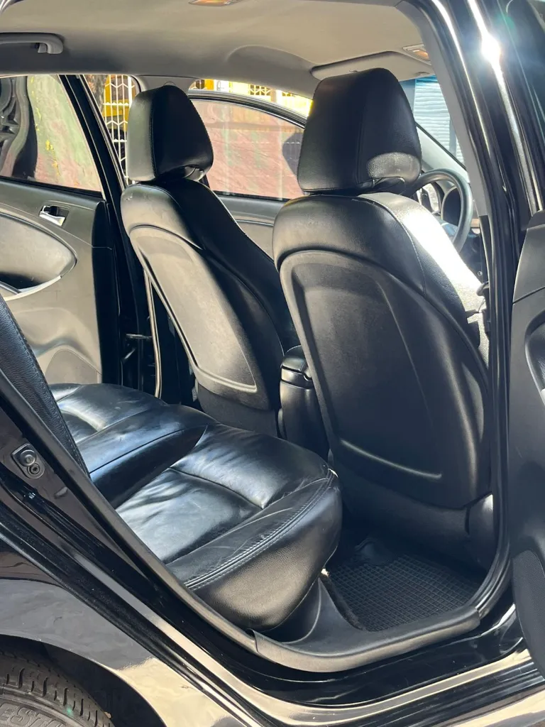 HYUNDAI ACCENT I25 GL HATCH BACK AUTOMATICO MOD 2014 (9).webp