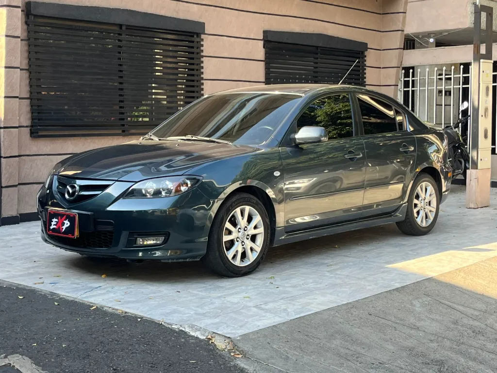 MAZDA 3 AUTOMATICO MOD 2011 (1).webp
