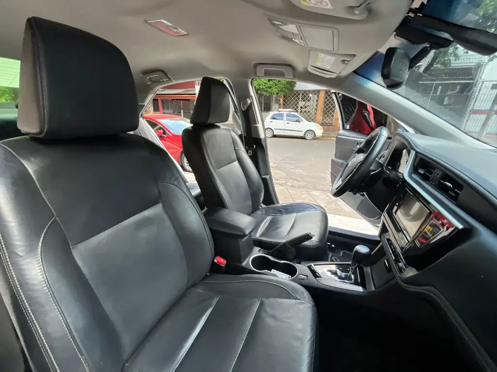 TOYOTA COROLLA SEG 2019  (16).webp